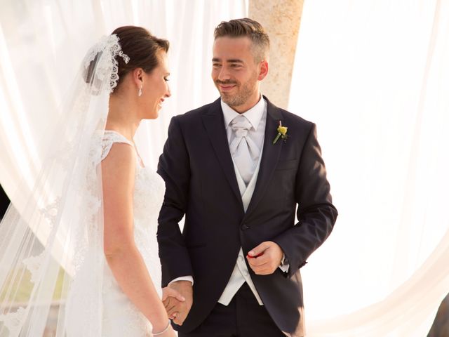 La boda de Adrián y Estefanía en Brunete, Madrid 24