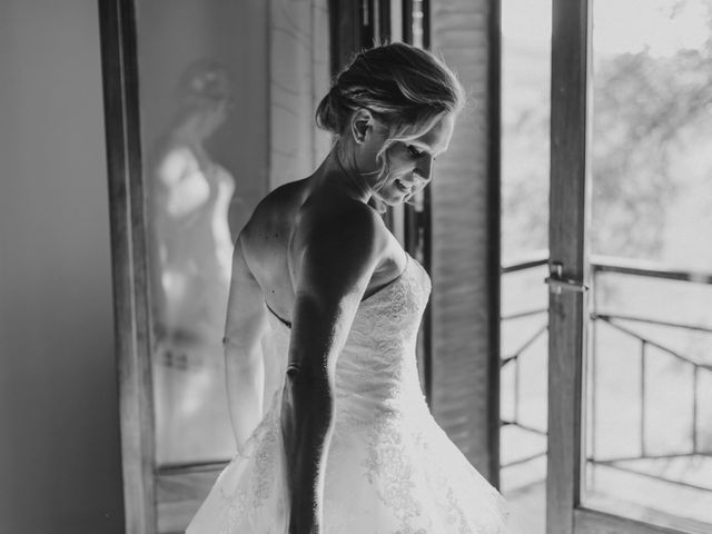 La boda de Óliver y Aurore en Chinchon, Madrid 19