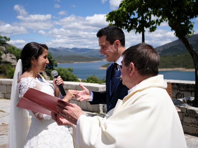 La boda de Víctor y Cecilia en Mangiron, Madrid 39