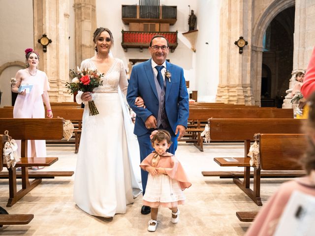 La boda de Julio y Julia en Casas De Los Pinos, Cuenca 22