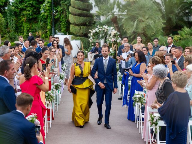 La boda de Ana y Salva en El Puig, Valencia 13