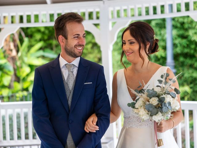 La boda de Ana y Salva en El Puig, Valencia 23