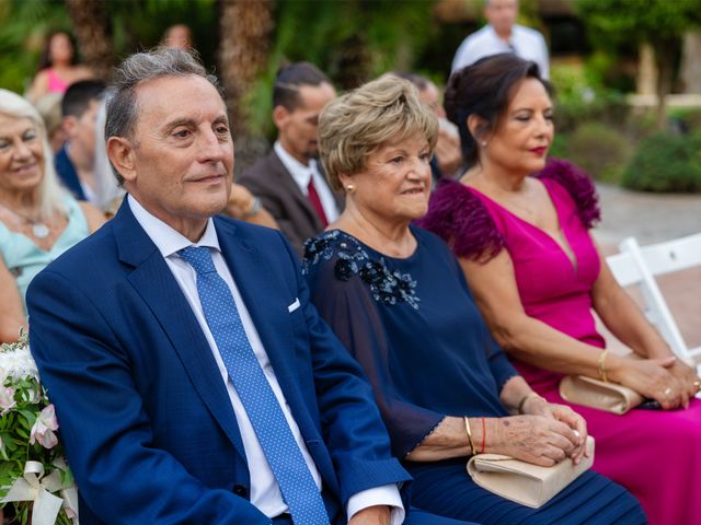 La boda de Ana y Salva en El Puig, Valencia 25