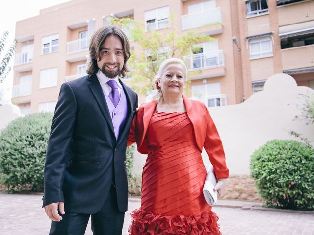 La boda de Fernando y Alba en Paterna, Valencia 19