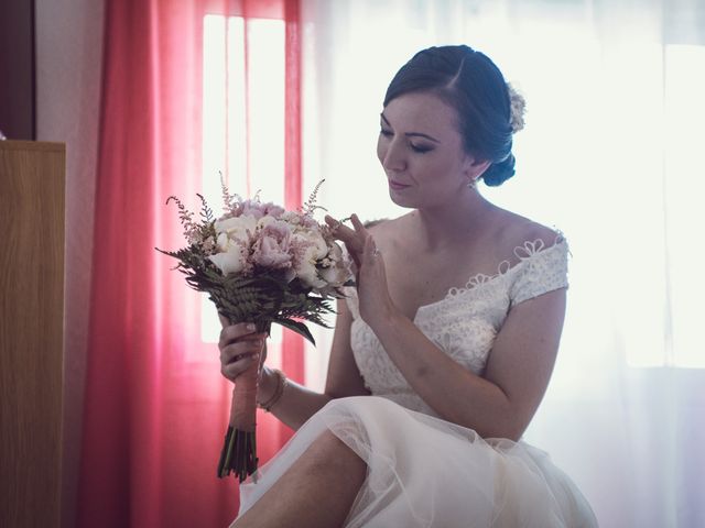 La boda de Cristian y Noemí en Alacant/alicante, Alicante 13