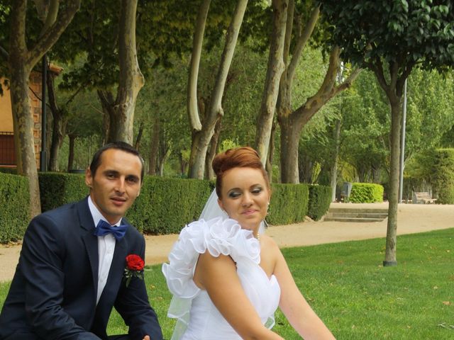 La boda de Loredana y Grigoras en La Roda, Albacete 19