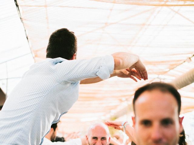 La boda de Fon y Julia en Vigo, Pontevedra 225