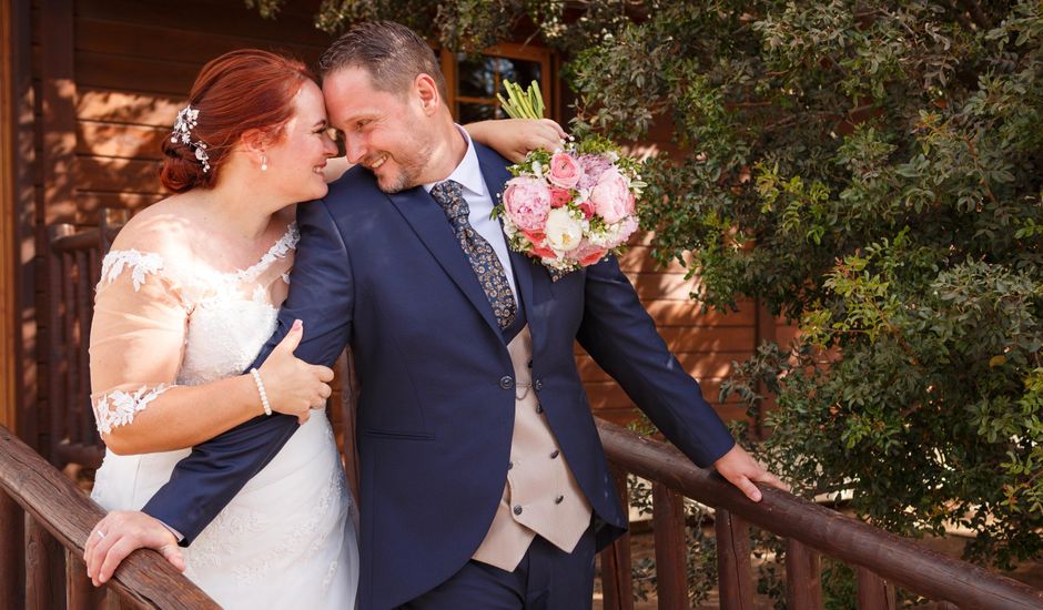 La boda de Roberto y Cristina en Telde, Las Palmas