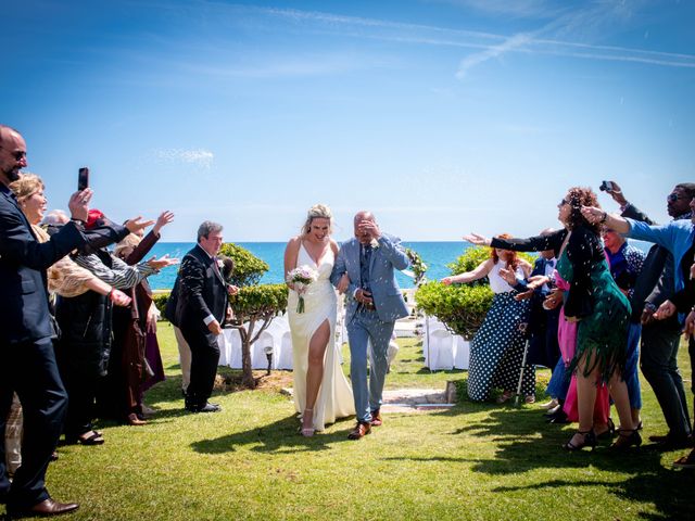 La boda de Michel y Miriam en Vilanova I La Geltru, Barcelona 32