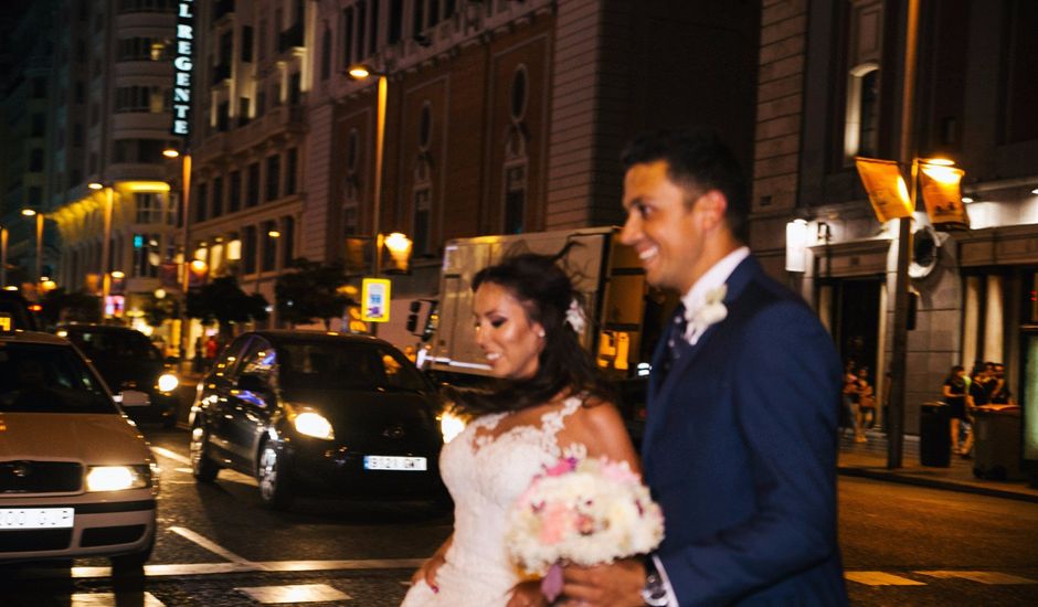 La boda de Carlos y Estela en Valdemorillo, Madrid