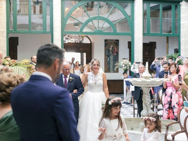 La boda de José Juan y Eva en El Puerto De Santa Maria, Cádiz 30