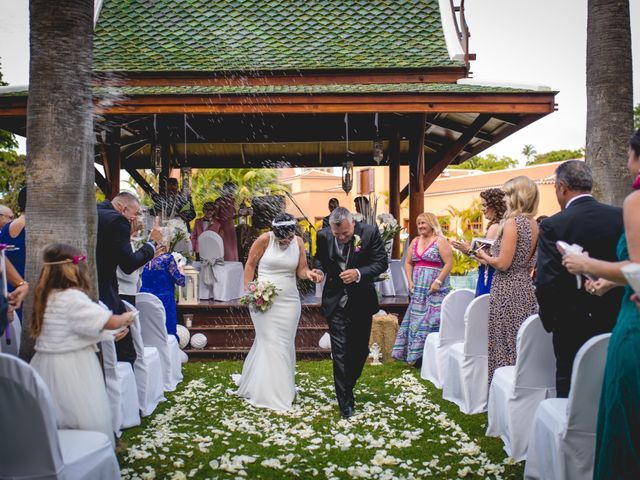 La boda de Francisco  y Patricia  en Puerto De La Cruz, Santa Cruz de Tenerife 28