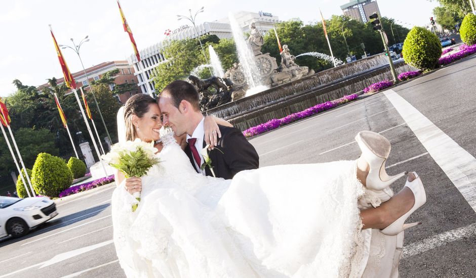 La boda de Alvaro y Elena en Madrid, Madrid