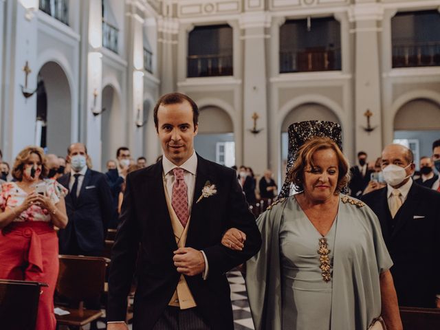 La boda de Paola y Carlos en Madrid, Madrid 38