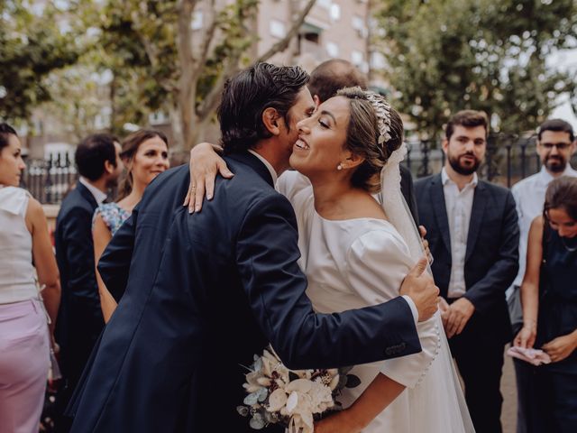 La boda de Paola y Carlos en Madrid, Madrid 58