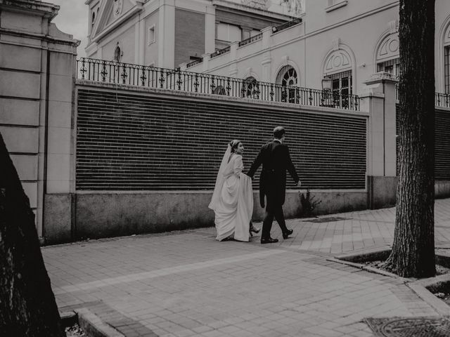 La boda de Paola y Carlos en Madrid, Madrid 65