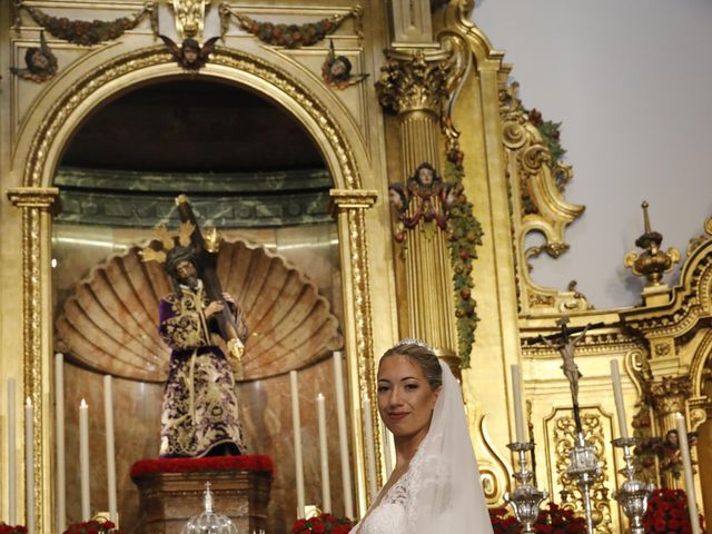La boda de Fernando y Ana María  en Sevilla, Sevilla 31