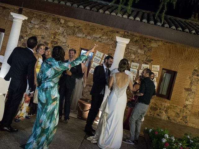 La boda de Juan y Raquel en Ballesteros De Calatrava, Ciudad Real 16