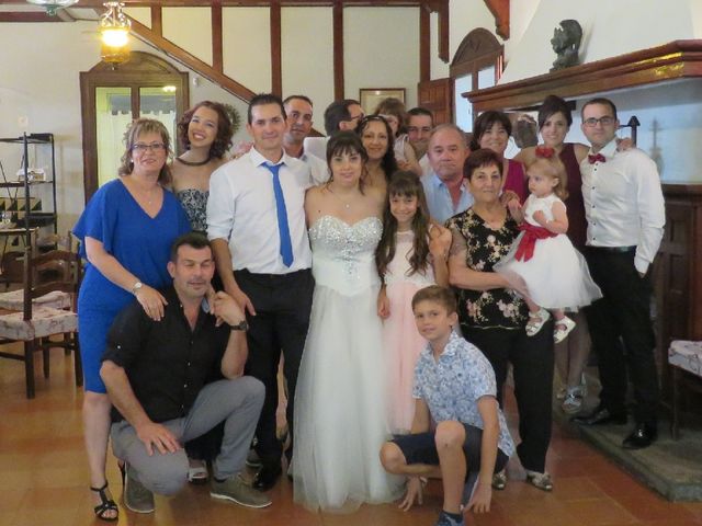 La boda de Vane y Enrique en Olot, Girona 6