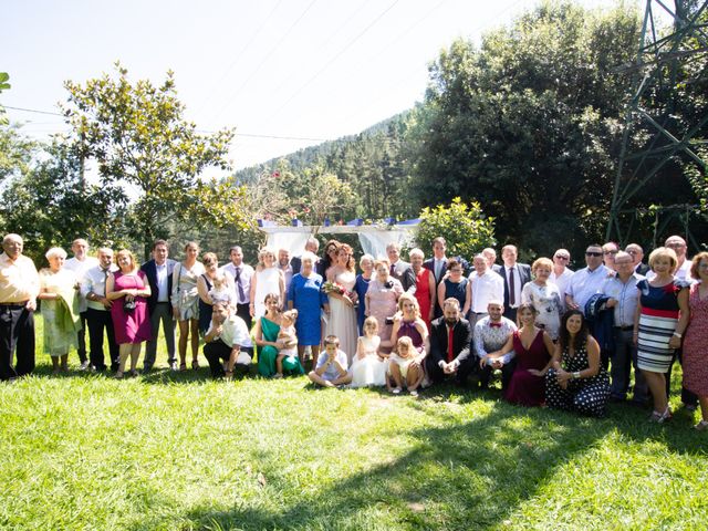 La boda de Amaia y Merino en Elgoibar, Guipúzcoa 195