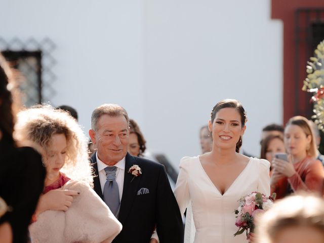 La boda de Álvaro y Marta en Fuente Palmera, Córdoba 27