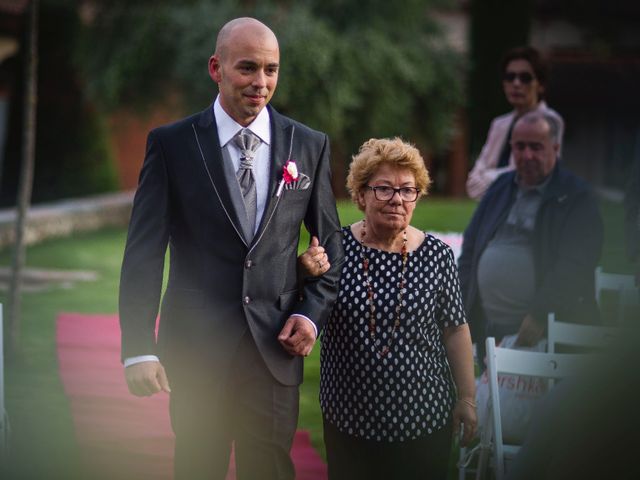 La boda de Toni y Estefania en Sallent, Barcelona 12