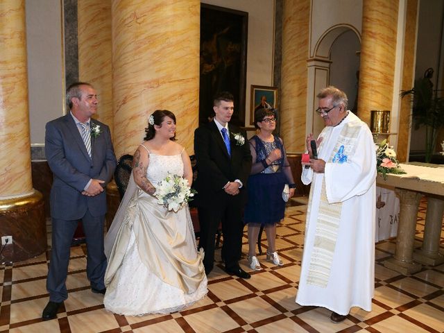 La boda de Sergio y Brenda en Vila-real/villarreal, Castellón 20