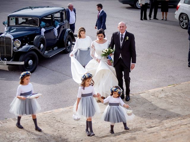 La boda de Xavi y Mª Lluch en Alzira, Valencia 35