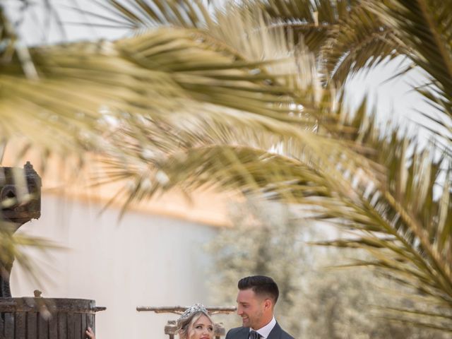 La boda de Fernando y Rocío en Alcala De Guadaira, Sevilla 49