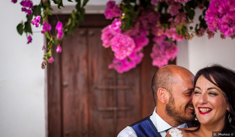 La boda de Juan y Gemma en La Carolina, Jaén