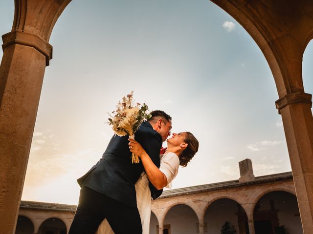 La boda de Xavi y Valeria en Porreres, Islas Baleares 1