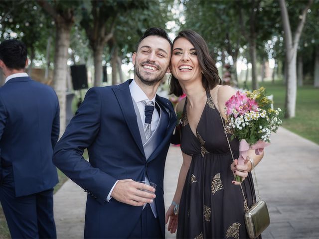 La boda de Jorge y Cynthia en Riba-roja De Túria, Valencia 57