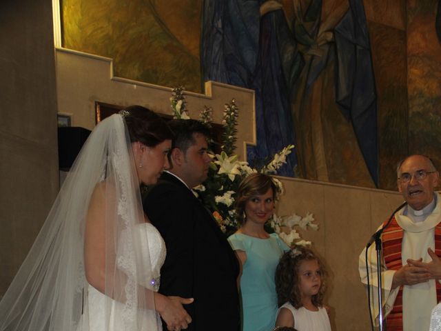 La boda de Miguel Angel y Myriam en Lleida, Lleida 15