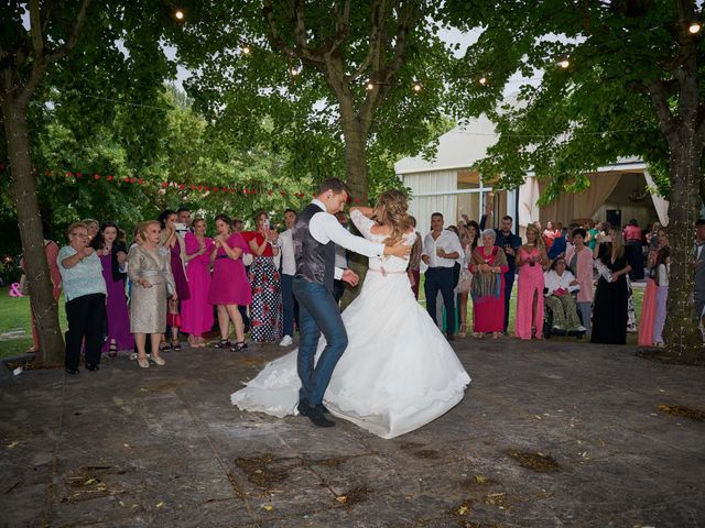 La boda de Alberto y Naiara en Vitoria-gasteiz, Álava 64