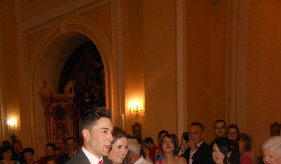 La boda de Javier y María José en Fuenlabrada, Madrid