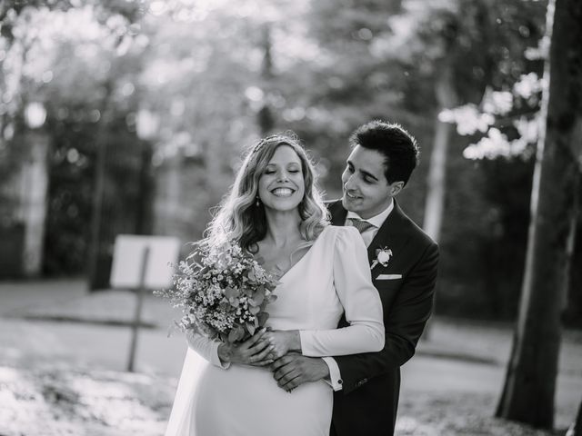 La boda de Juan y Tania en Oviedo, Asturias 2