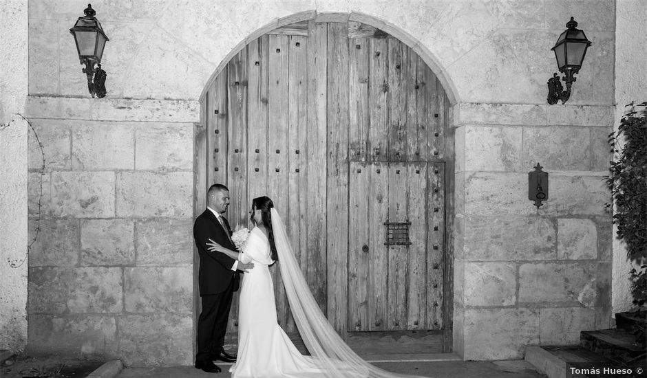 La boda de Lucas y Laia en Olocau, Valencia