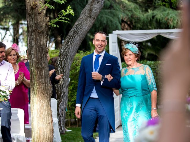 La boda de Álvaro y Esmeralda en Madrid, Madrid 14