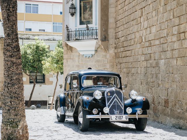 La boda de Alberto y Carlota en El Puerto De Santa Maria, Cádiz 94