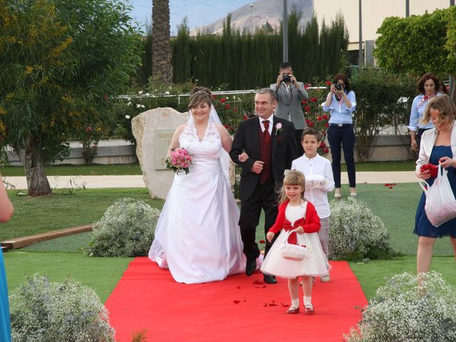 La boda de Tomas y Josefina en Totana, Murcia 11