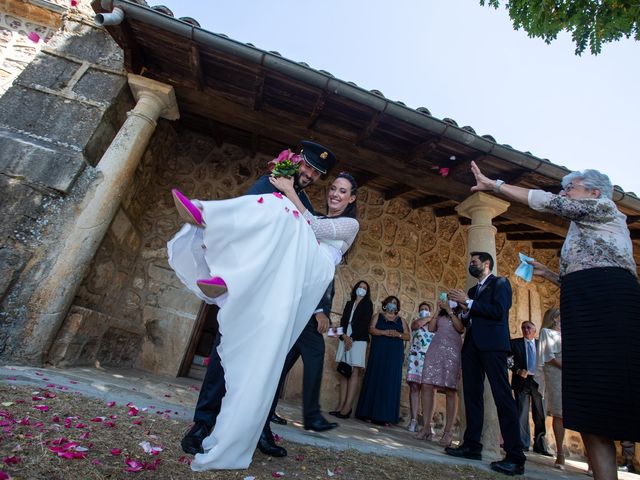 La boda de Jose y Miriam en Boñar, León 21