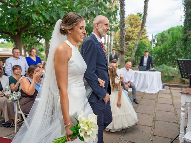 La boda de Alex y Nadia en Sant Vicenç De Montalt, Barcelona 29