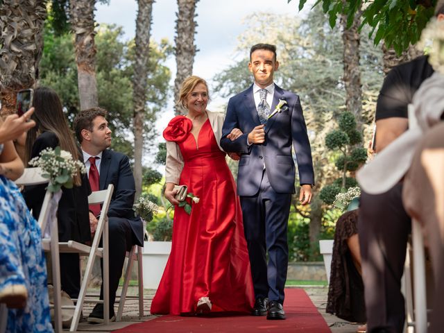 La boda de Alex y Nadia en Sant Vicenç De Montalt, Barcelona 33