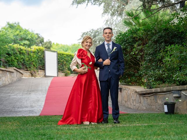 La boda de Alex y Nadia en Sant Vicenç De Montalt, Barcelona 37