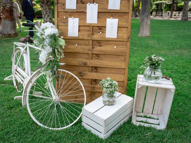 La boda de Alex y Nadia en Sant Vicenç De Montalt, Barcelona 46