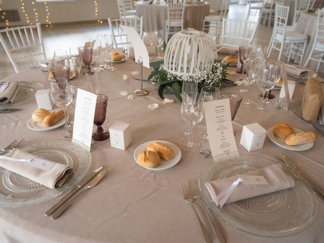 La boda de Alex y Nadia en Sant Vicenç De Montalt, Barcelona 48