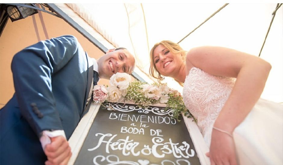 La boda de Héctor y Esther en Requena, Valencia