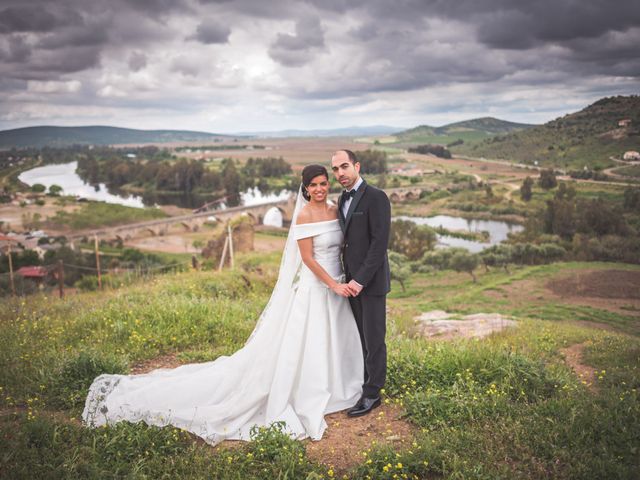 La boda de Juanlu y Beatriz en Don Benito, Badajoz 42