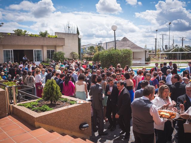 La boda de Juanlu y Beatriz en Don Benito, Badajoz 51