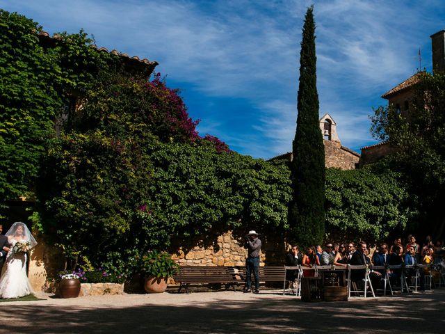 La boda de Paul y Carolina en Altafulla, Tarragona 17